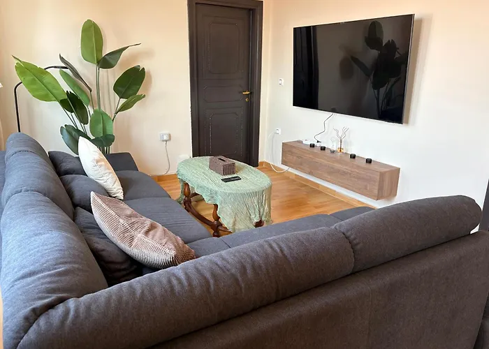 Relax & Sunshine - Modern 2br Apartment, 100m2, Nature View, 30 Min From San Teodoro - Ideal For Families, Groups & Smartworkers Appartamento Berchidda